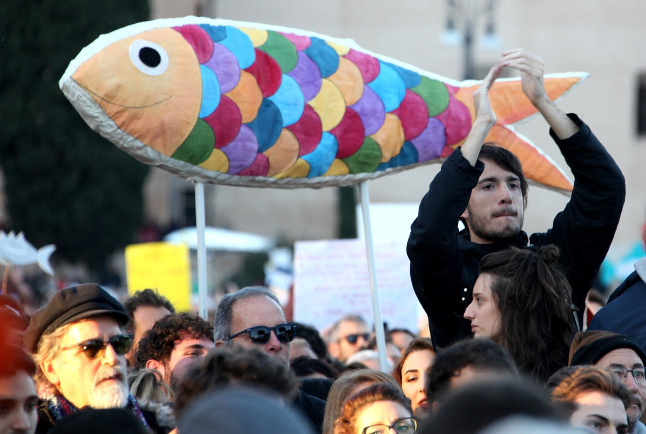 Quel che davvero nuota dietro le Sardine