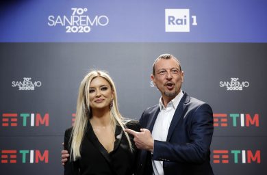 Sanremo 2020: Benigni e gli altri ospiti della “notte dei duetti”