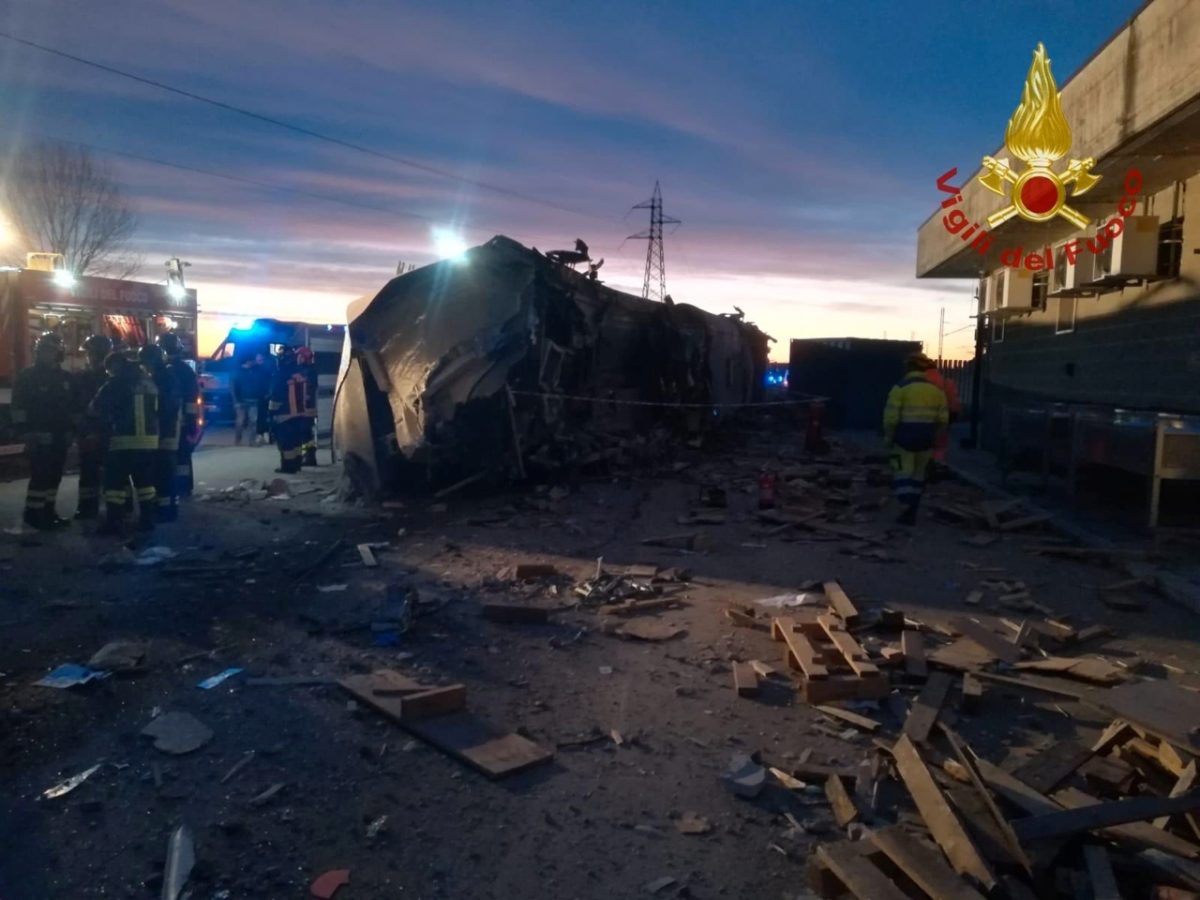 Treno deragliato a Lodi. La tragedia in diretta