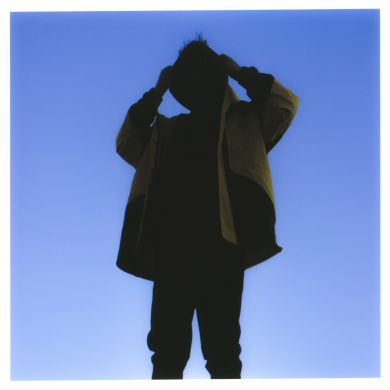 Break di AY AY: un monito generazionale e personale