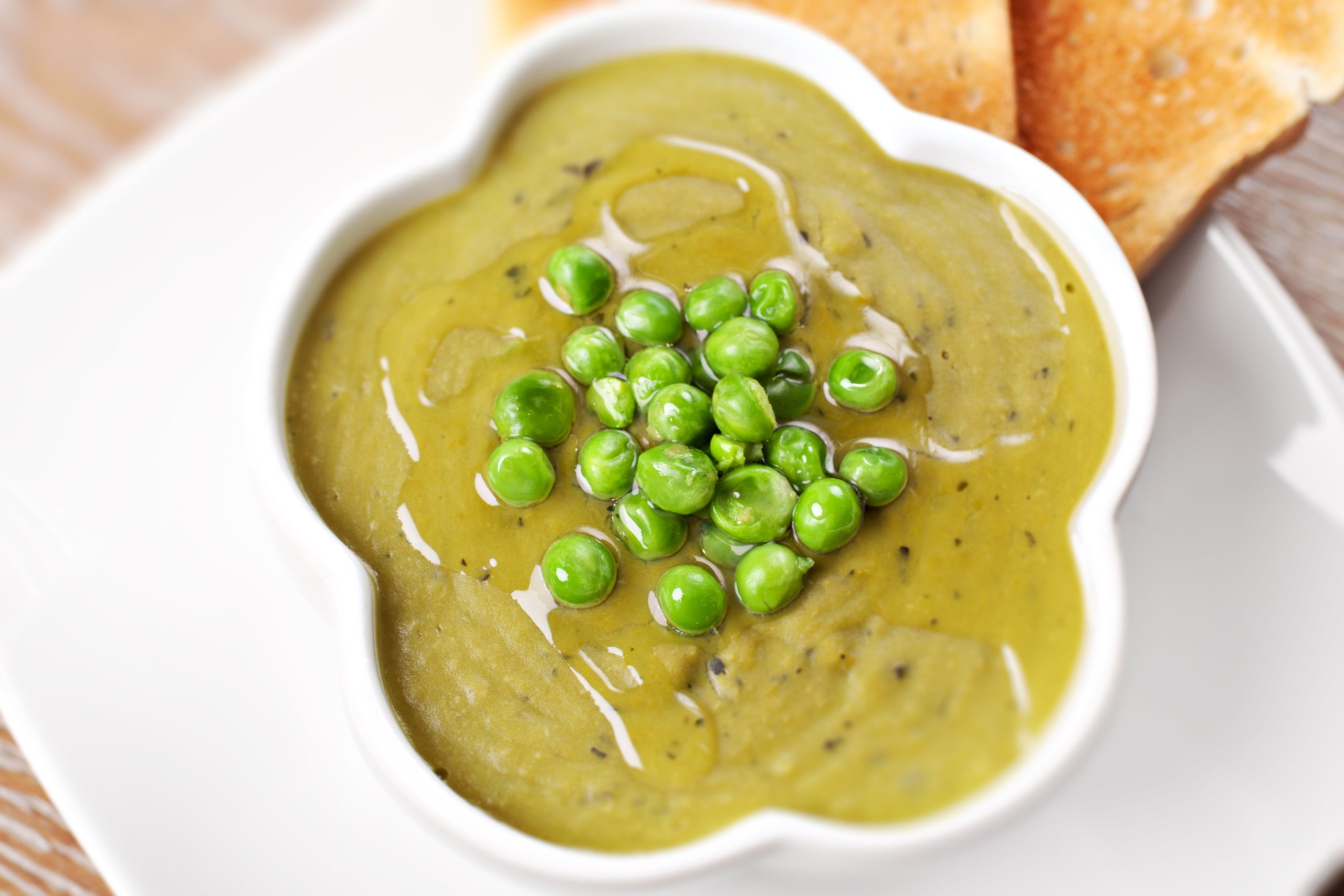 Cuciniamo insieme: crema di piselli alla Saint Germain