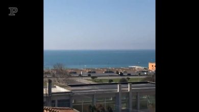 L’inno di Mameli risuona in tutta Italia per darci forza