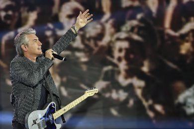 Ligabue: i miei primi sessant’anni tra palco e realtà