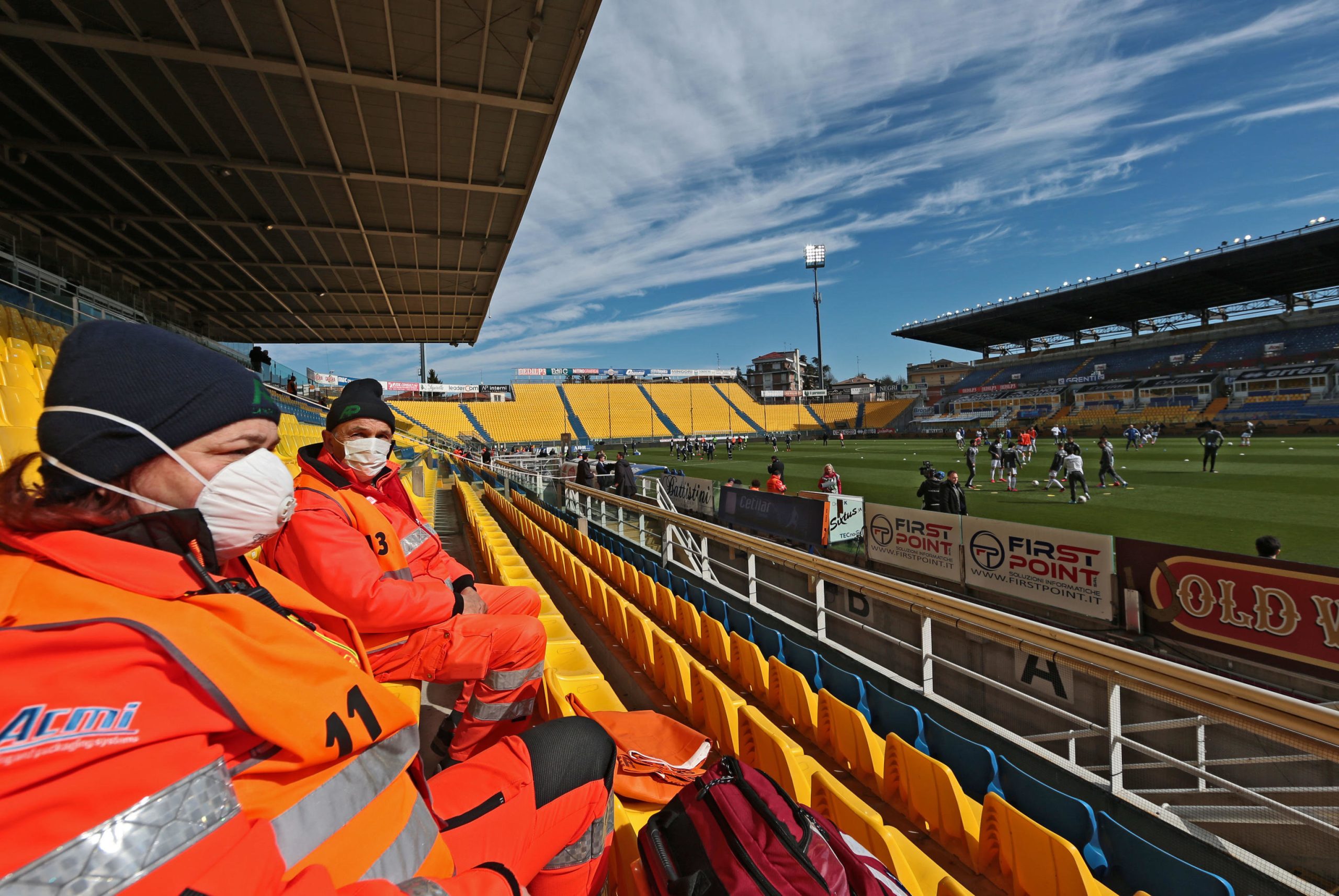 Parma-Spal: i giocatori si rifiutano di giocare (ma poi cedono)