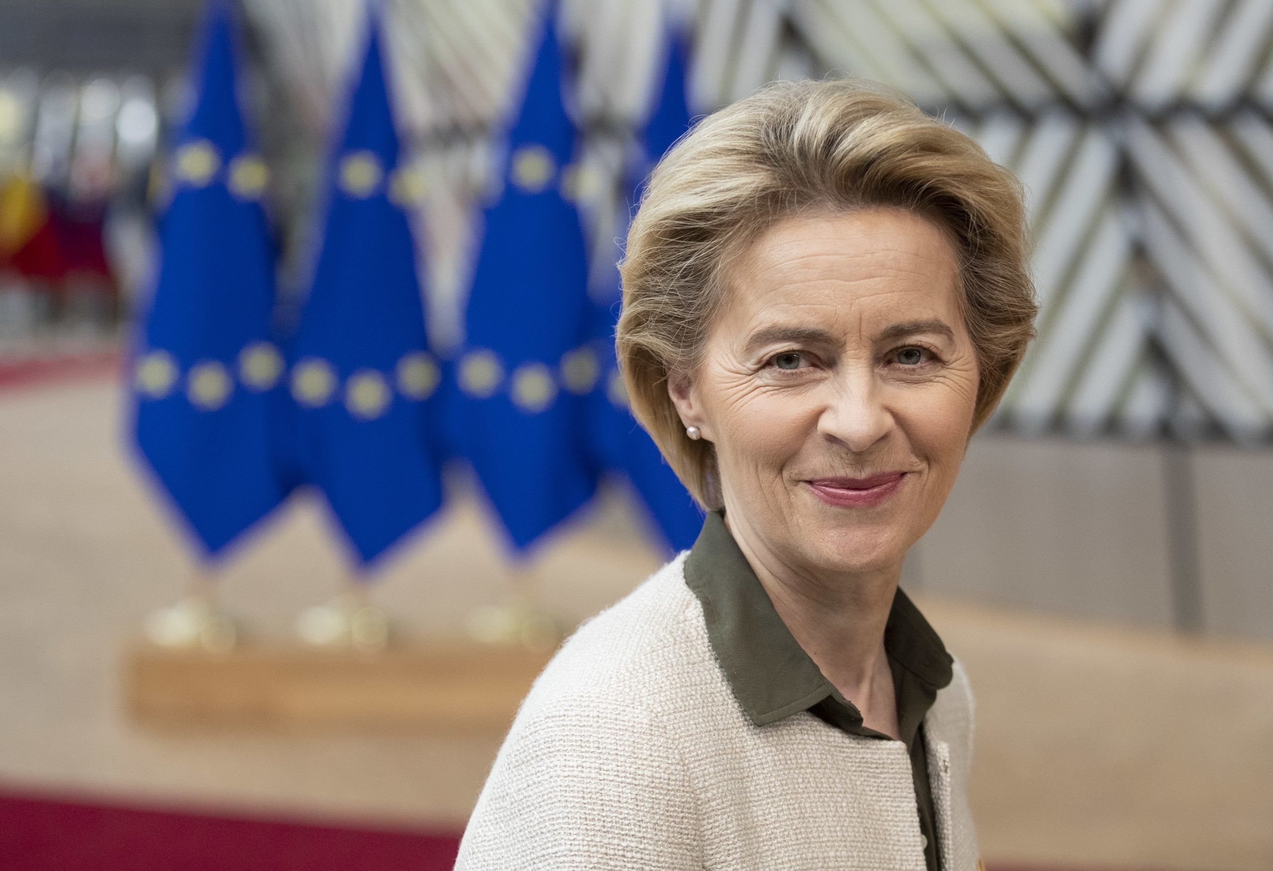 Ursula von der Leyen, la lady di ferro non riesce a sbloccare il bilancio Ue