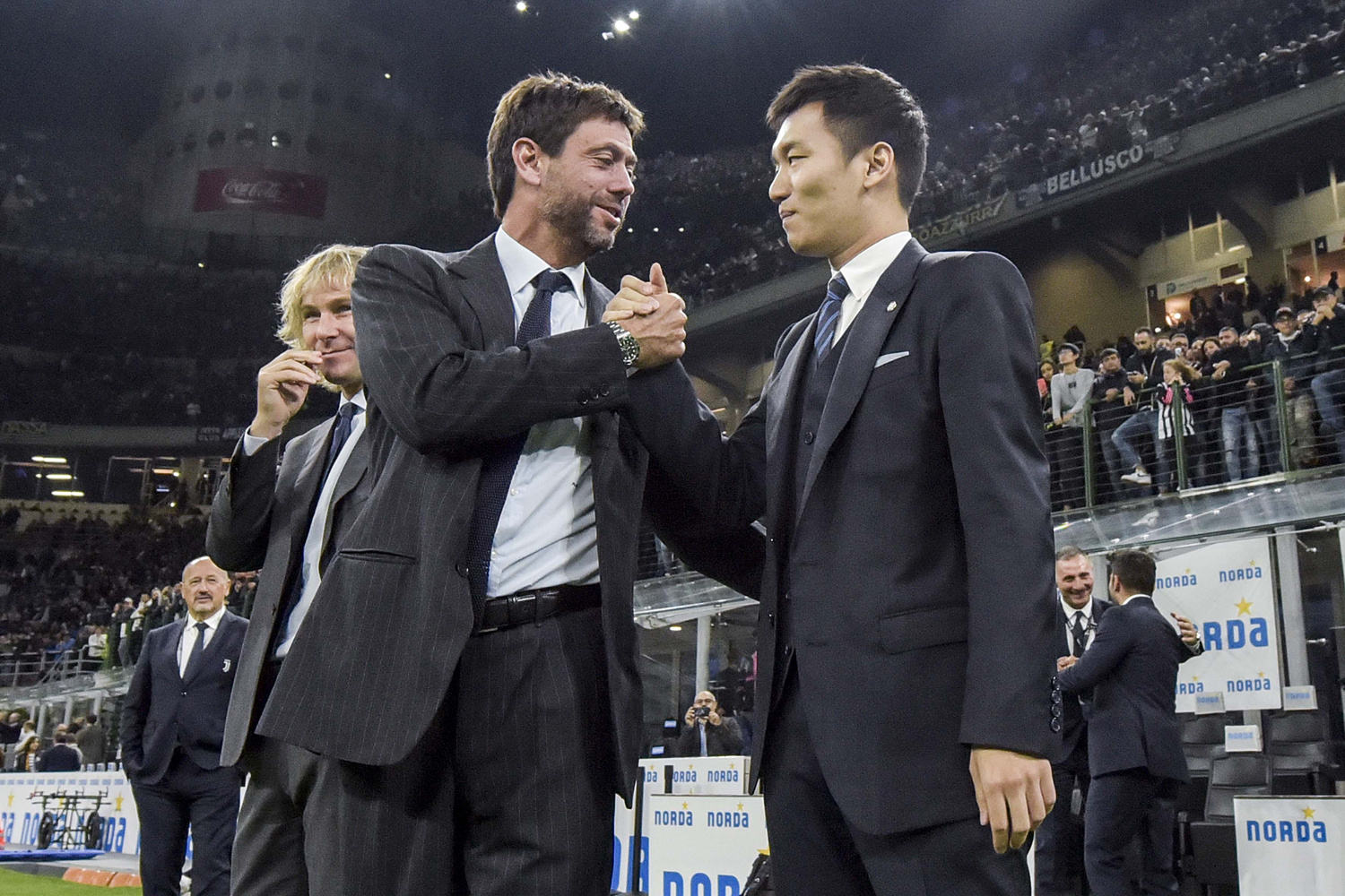 Juventus-Inter, Agnelli-Zhang: faccia faccia a Londra al FT Business of Football Summit Juventus-Inter, Agnelli-Zhang: faccia faccia a Londra al FT Business of Football Summit
