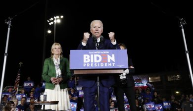Biden vince il “super Tuesday”; male Bloomberg. Trump ride