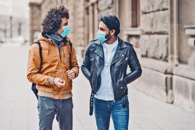 Chi trova un amico trova un tesoro, e una scusa per uscire di casa