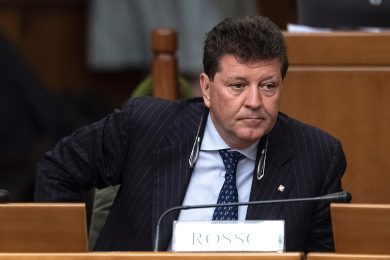 Negati i domiciliari all’ex assessore piemontese Roberto Rosso