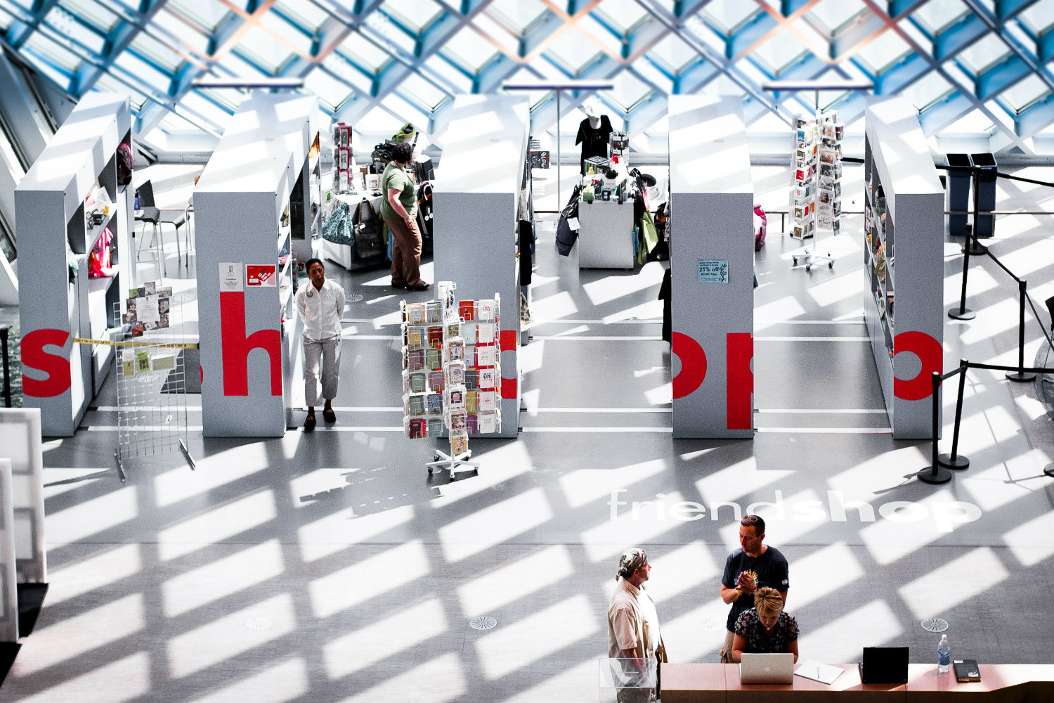 Negozi e commercio elettronico, come cambierà lo shopping Negozi e commercio elettronico, come cambierà lo shopping