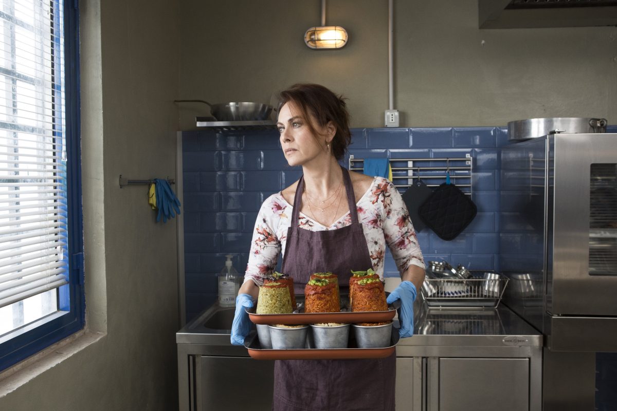 Galleria foto 'Vivi e lascia vivere: tutto sulla serie con Elena Sofia Ricci' - foto 9