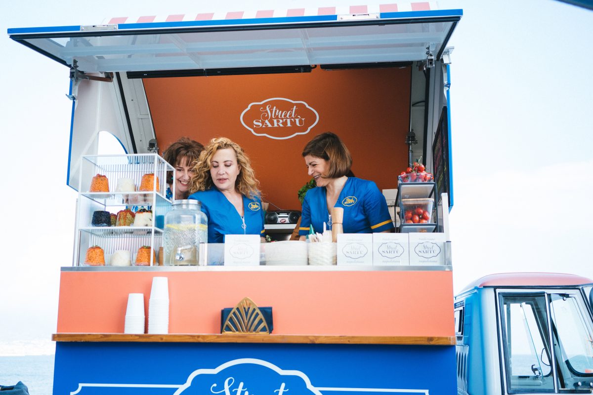 Galleria foto 'Vivi e lascia vivere: tutto sulla serie con Elena Sofia Ricci' - foto 2