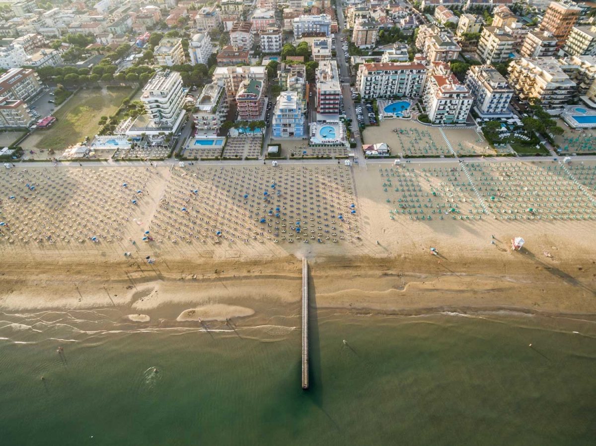 Galleria foto 'Le spiagge del Veneto estate 2020. Voglia di ripartire ma servono risposte dal Governo' - foto 3