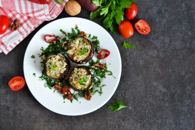 Cuciniamo insieme: millefoglie di melanzane con capesante, bufala e basilico