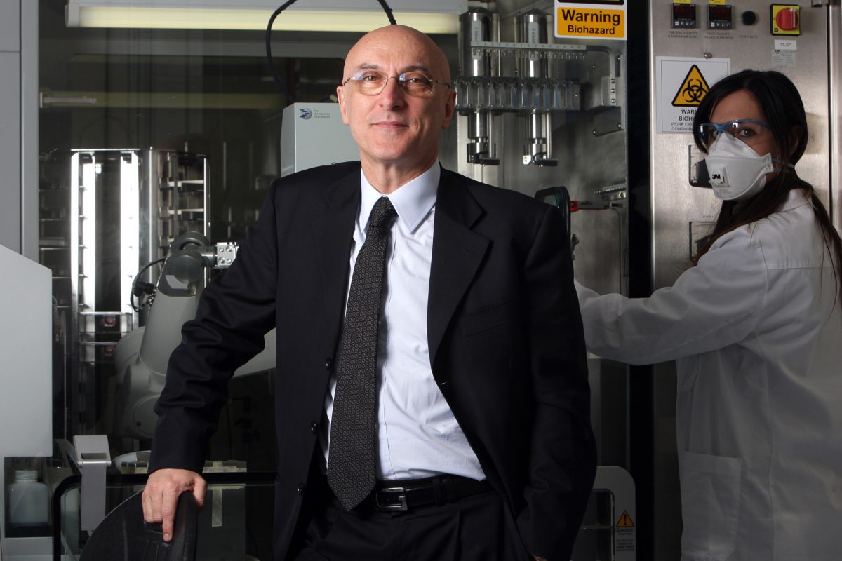 Il vaccino è vicino. Caccia alla molecola che ci salverà