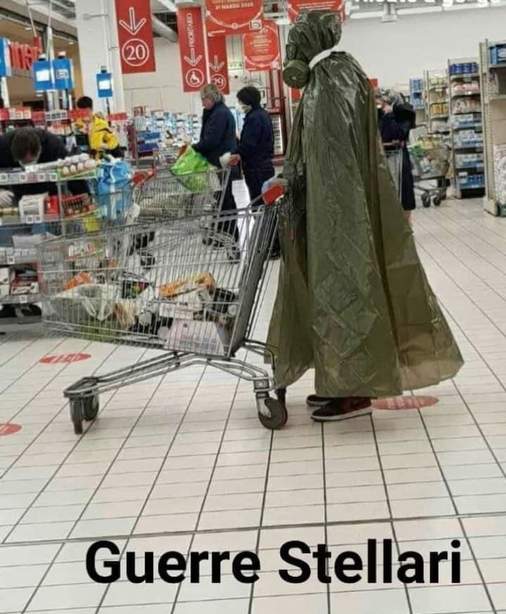 Follie al supermercato causa Coronavirus Follie al supermercato causa Coronavirus