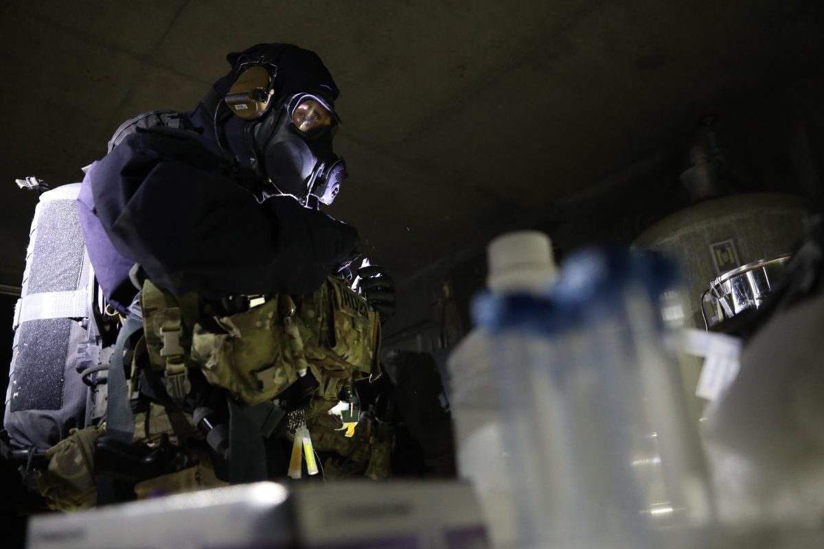 Galleria foto 'Gli indumenti protettivi nei secoli: dalla peste nera al coronavirus (storia e foto)' - foto 2