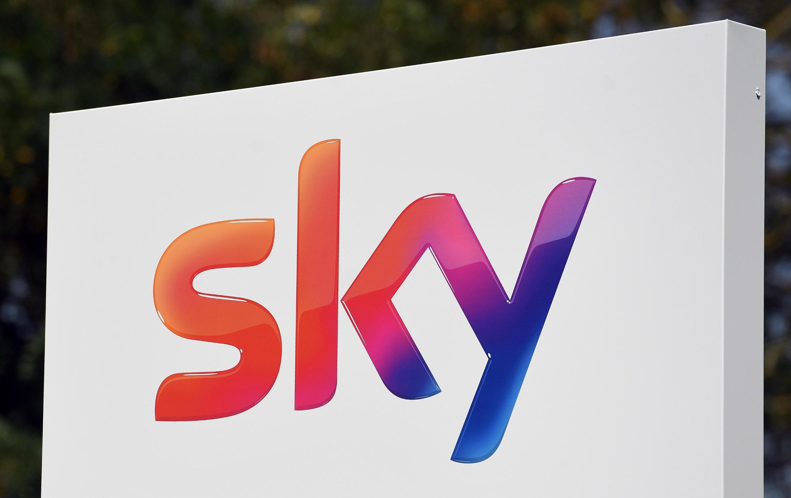 Sky, sconto sull’abbonamento per Coronavirus: come ottenerlo Sky, sconto sull’abbonamento per Coronavirus: come ottenerlo