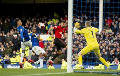 La strana idea della Premier League: riprendere senza Var e con sostituzioni extra