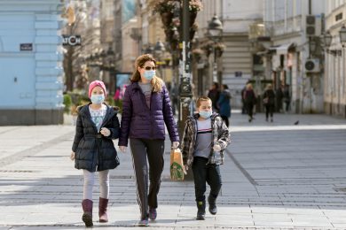 Che pasticcio la «passeggiata» dei bambini