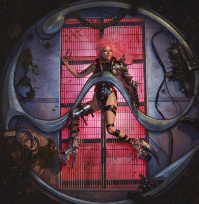 Lady Gaga: Chromatica fa ballare ma non stupisce