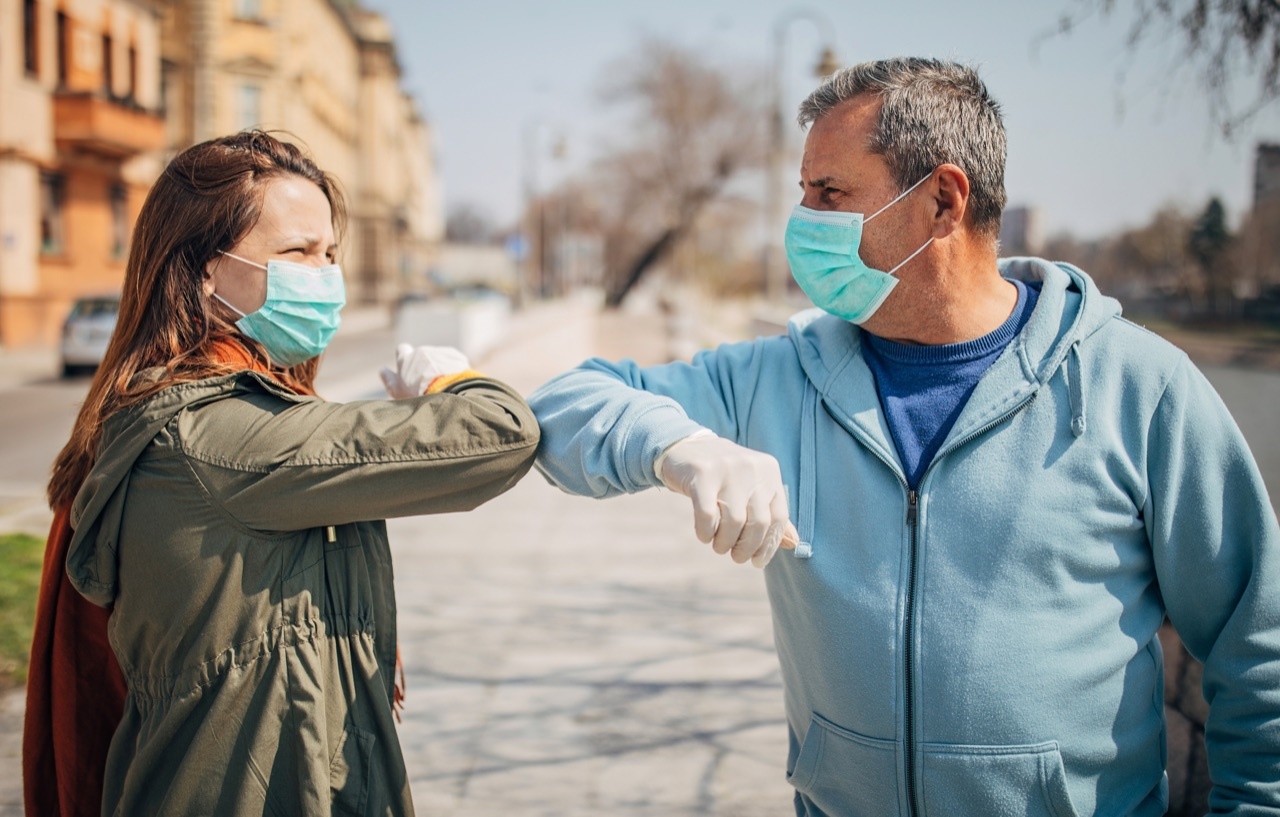 Covid-Etiquette: 10 errori e orrori secondo il bon ton