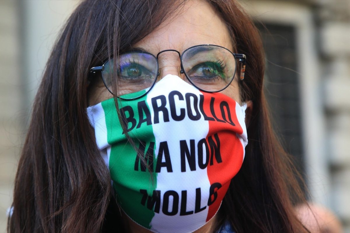 Galleria foto 'Fase2: le proteste di chi non riapre' - foto 11