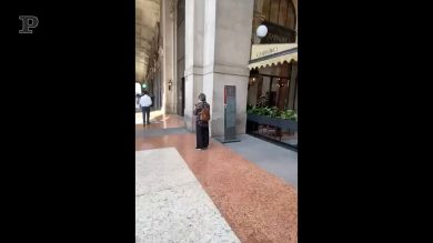 Fase 2, anche in centro a Milano riaprono bar e negozi