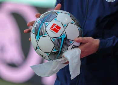 Il ritorno della Bundesliga: le immagini più belle