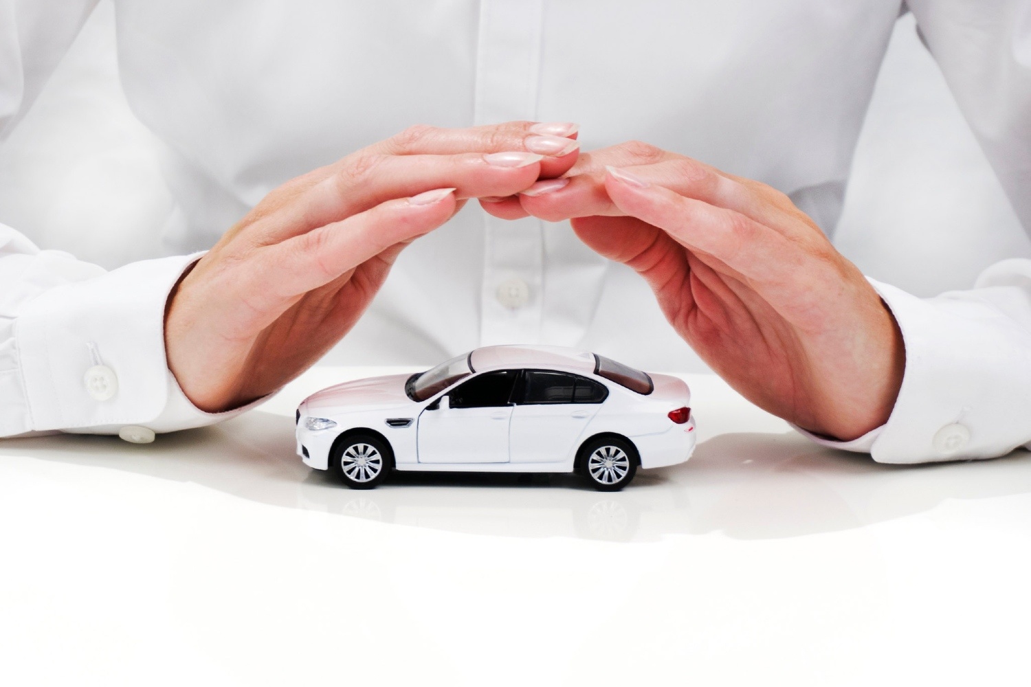 Cattolica regala un mese di assicurazione ai suoi clienti