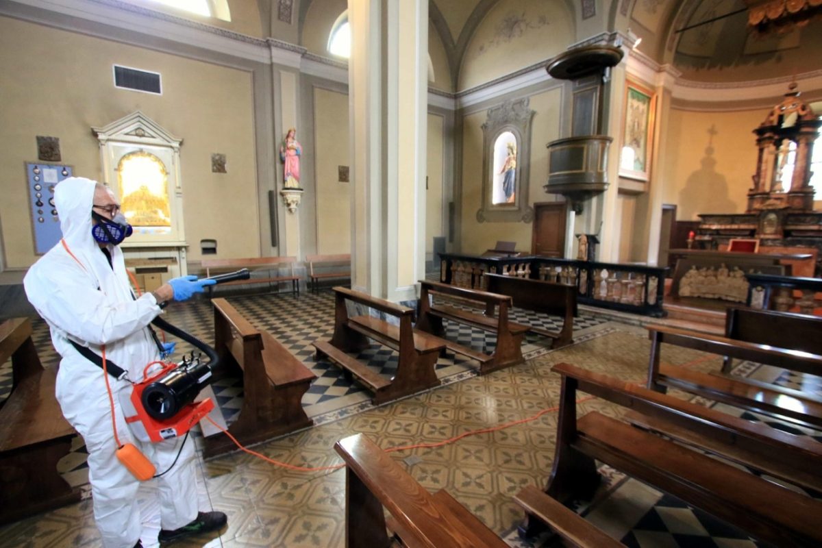 Fase2: la sanificazione delle Chiese – Foto