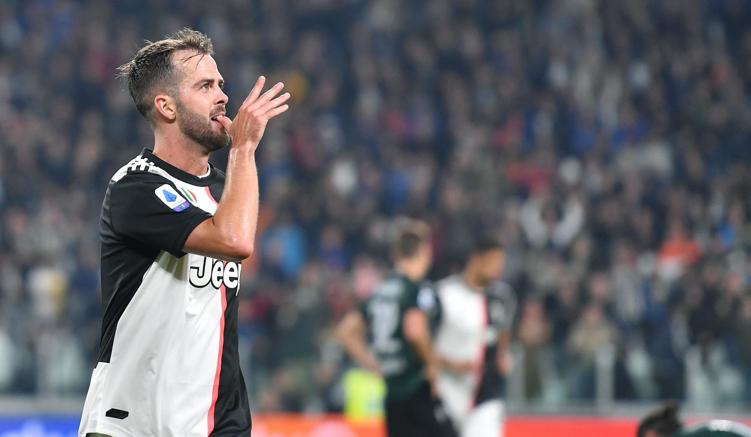 Pjanic e il sogno del Barcellona: mercato a costo zero