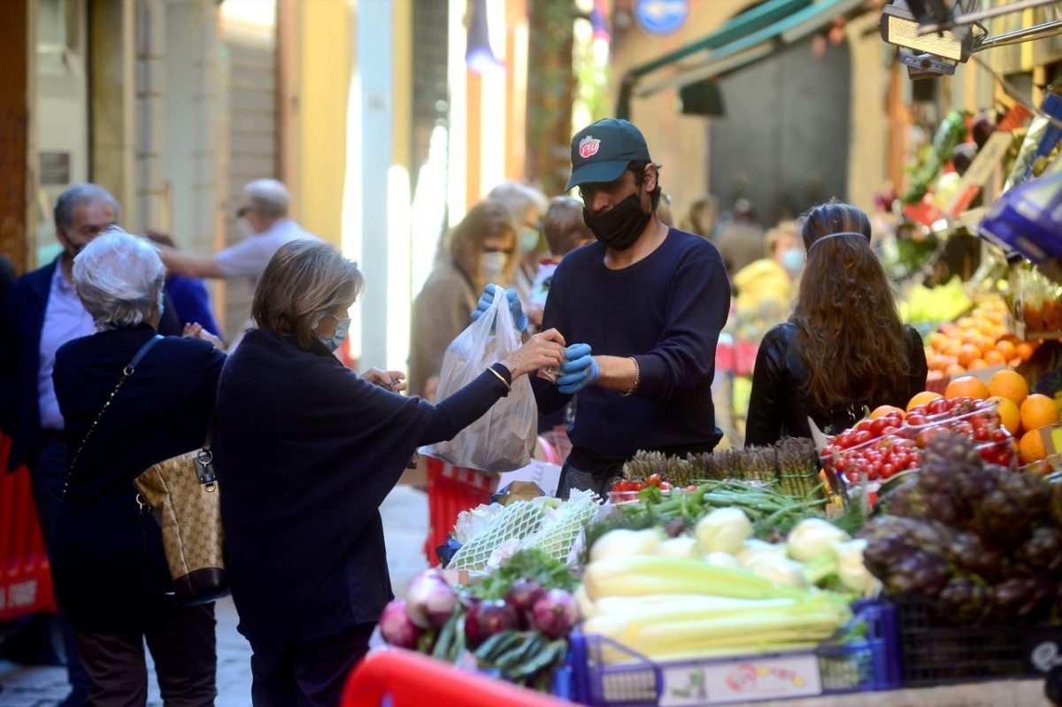 Fase 2: riaprono i mercati alimentari – Foto