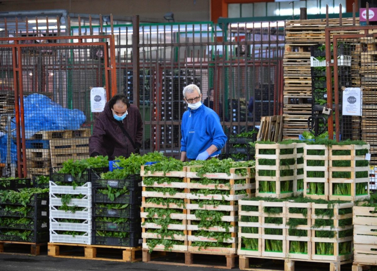 Fase 2: riaprono i mercati alimentari – Foto