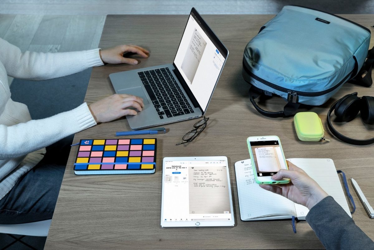 Galleria foto 'Smart working, dieci oggetti (più uno) per lavorare meglio da casa' - foto 4