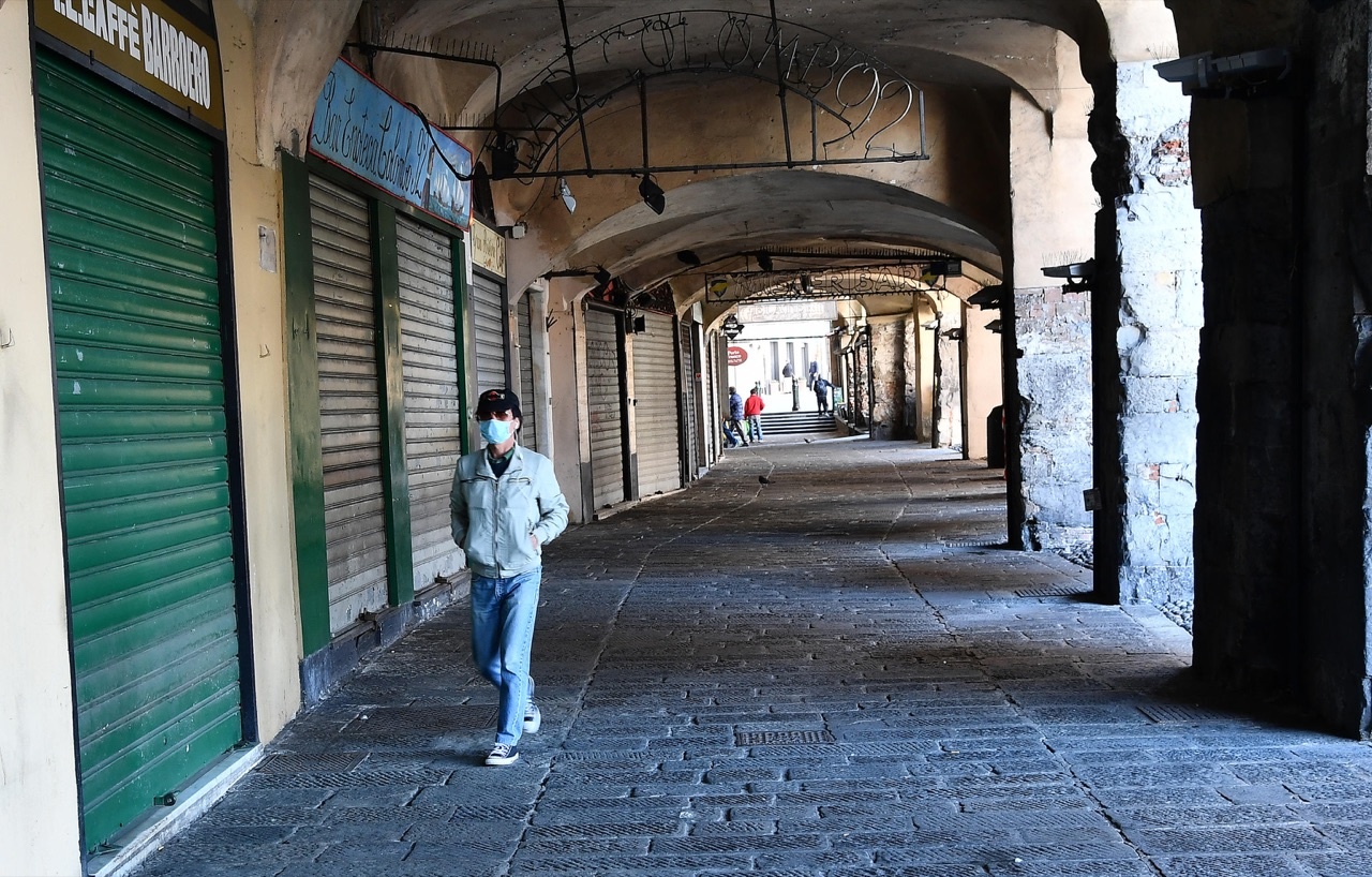 Non si cresce per decreto Non si cresce per decreto