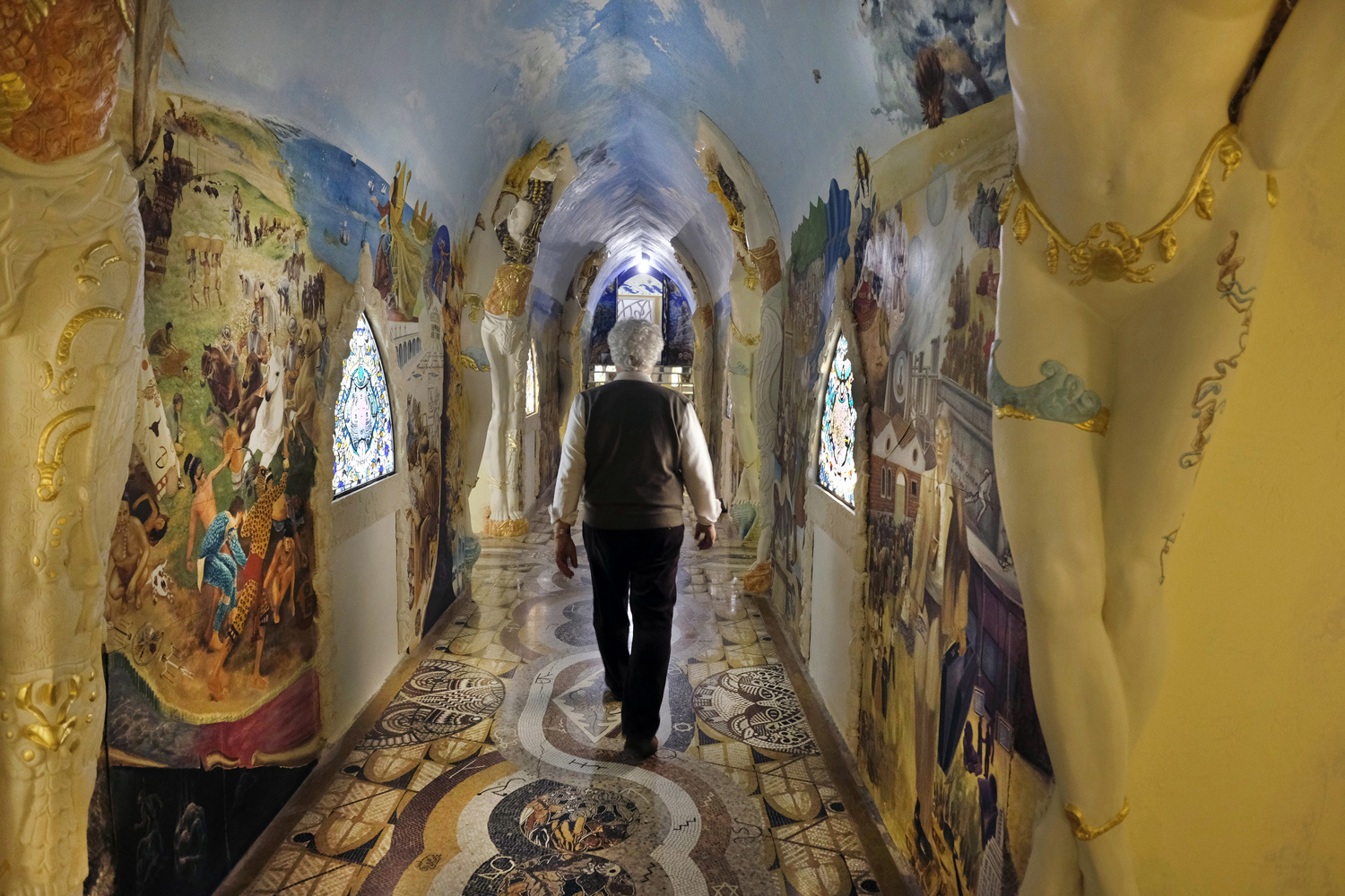 Neanche il Coronavirus piega la setta Neanche il Coronavirus piega la setta