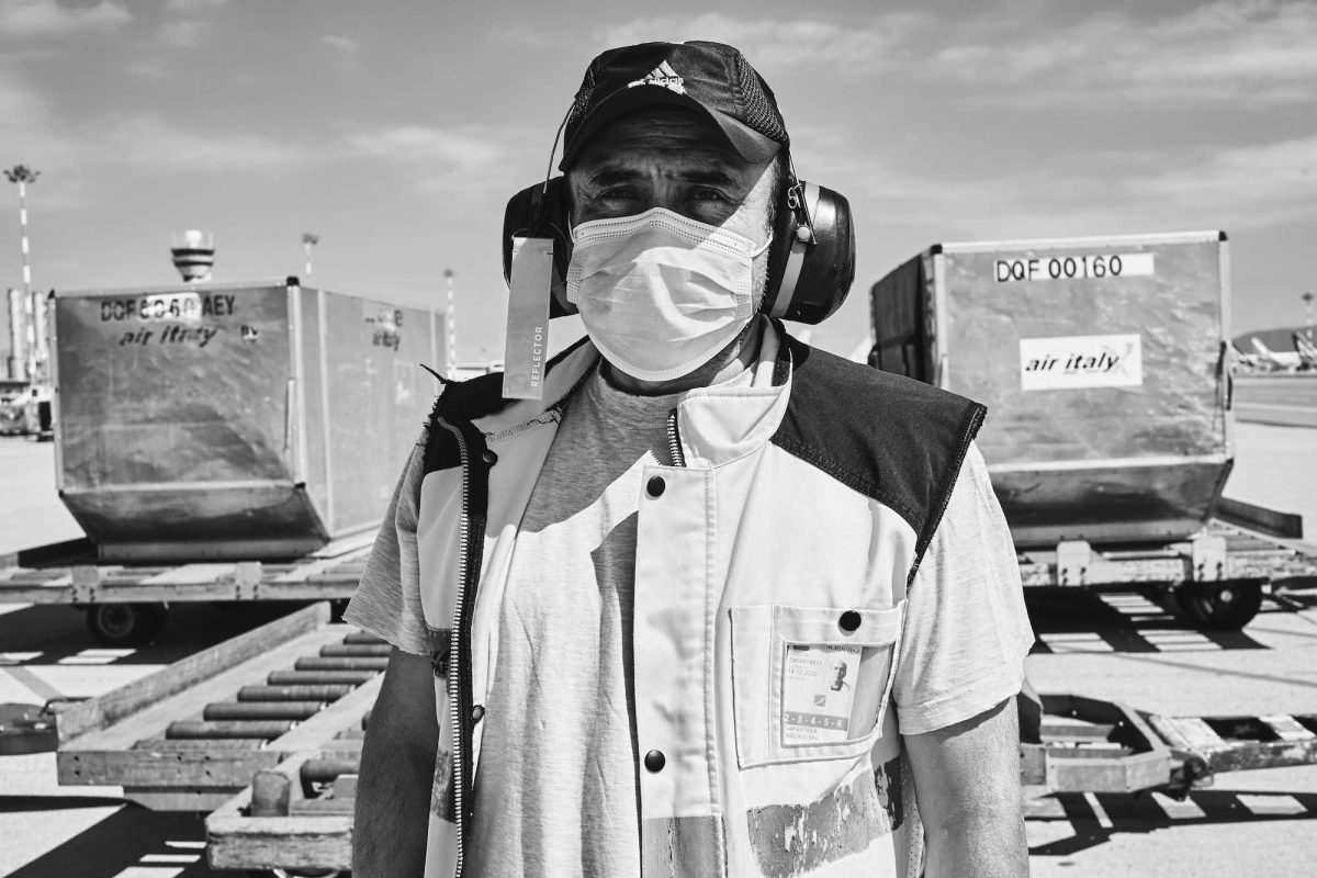 Galleria foto 'Il lungo percorso delle mascherine che arrivano in Italia senza la certificazione' - foto 19