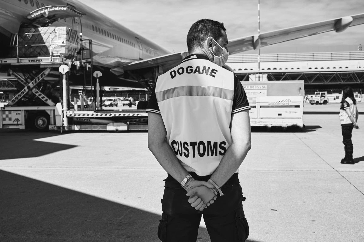 Galleria foto 'Il lungo percorso delle mascherine che arrivano in Italia senza la certificazione' - foto 20