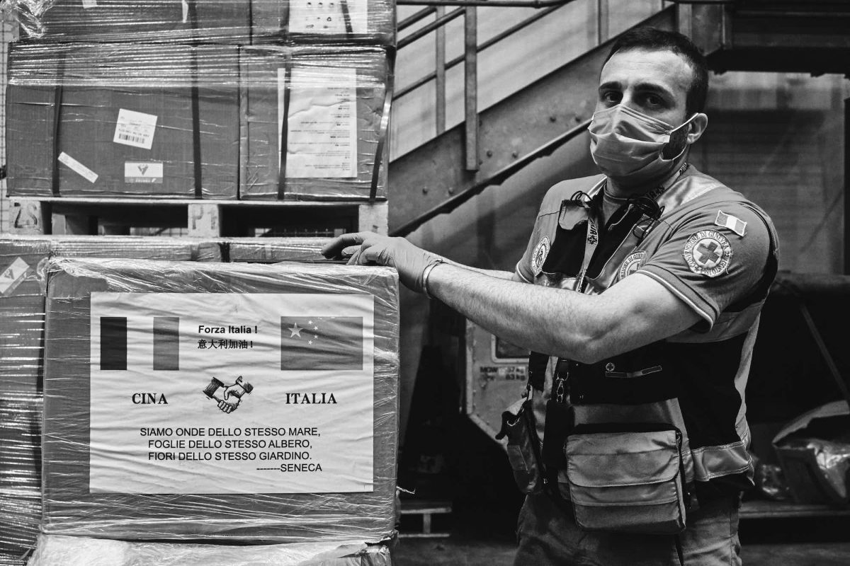 Galleria foto 'Il lungo percorso delle mascherine che arrivano in Italia senza la certificazione' - foto 8