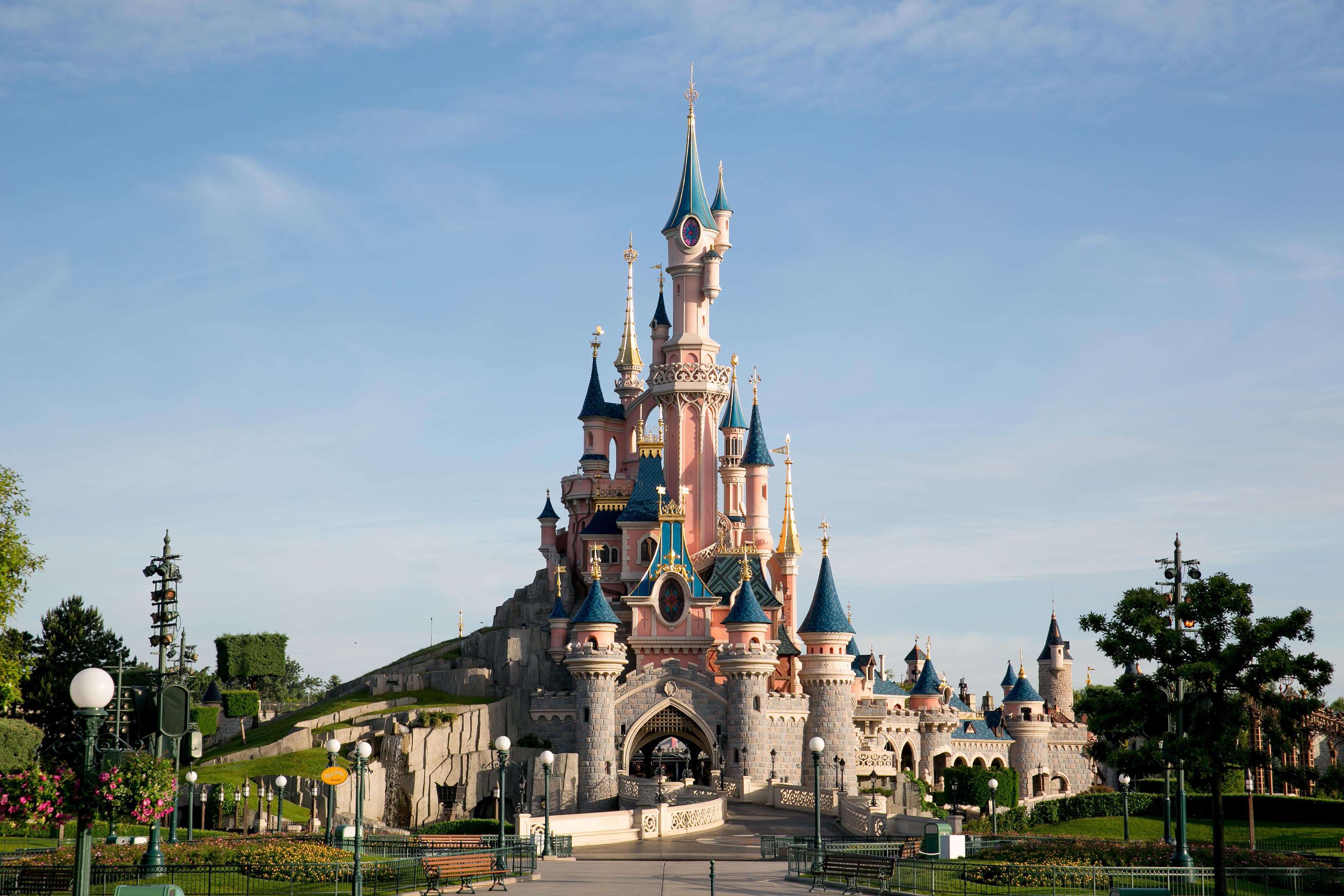 Disneyland Paris riapre ai visitatori: la magia riprende il 15 luglio
