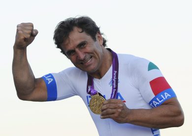 Zanardi in gravi condizioni dopo un incidente con la sua handbike