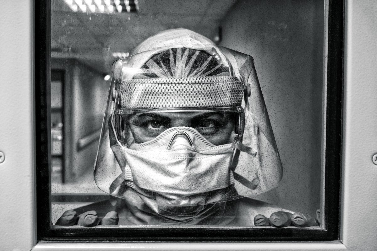 Galleria foto 'Io che ho attraversato l’inferno del Covid. 
E l’ho fotografato (portfolio)' - foto 3