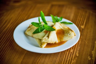 Cuciniamo insieme: Crespelle alla crema di albicocche