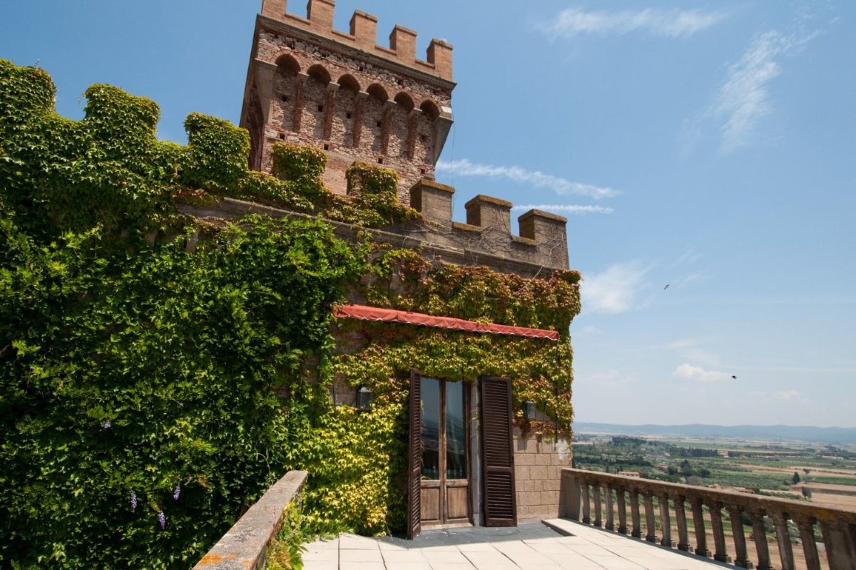 Galleria foto 'Ville, torri, castelli e case da sogno da affittare quest’estate' - foto 3