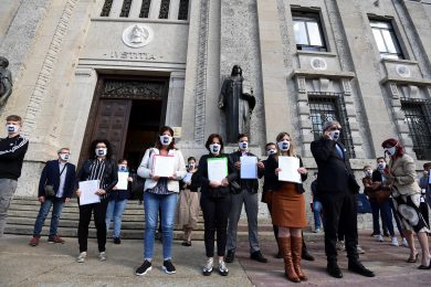 Il comitato che chiede giustizia per le vittime di Covid