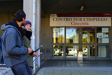 Urge un piano di collegamento scuola-lavoro