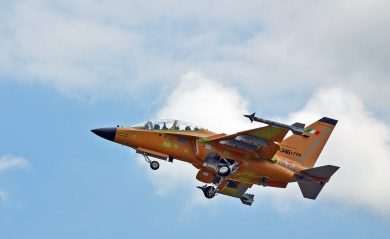 Leonardo: primo volo per l’M-346 Fighter Attack ottimizzato col radar Grifo