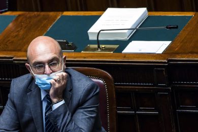 Il disprezzo di Misiani verso le partite iva spacca in due il Paese