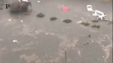 Nubifragio a Palermo, le immagini: le auto galleggiano